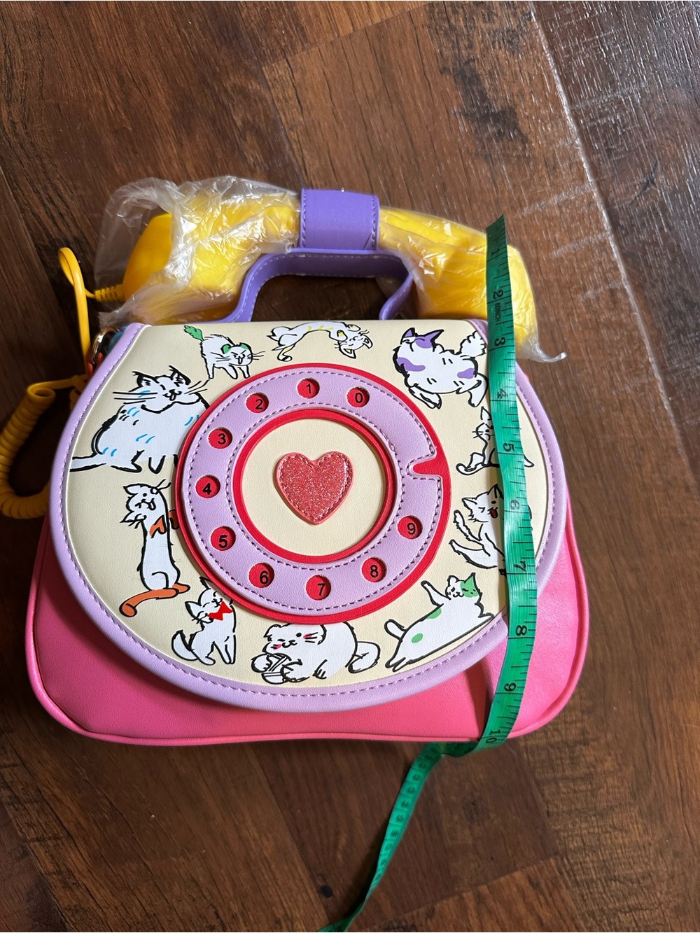 Retro Phone Purse - Picture 13 of 14